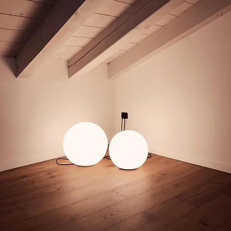 Bed's Apartment