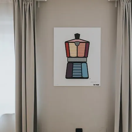 Bed's Apartment *